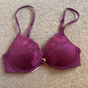 Victoria Secret BODY by Victoria Secret Bra